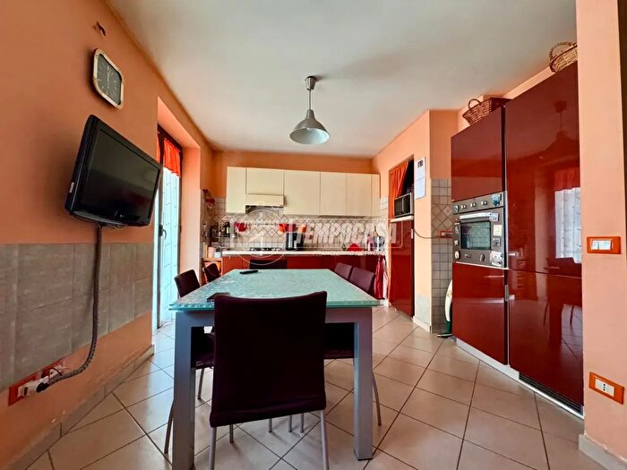 Casa quadrilocale in vendita in Via Valle, Monteforte Irpino