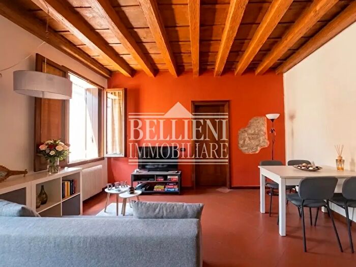 Appartamento bilocale in affitto in Contrà Porta Santa Lucia, Vicenza