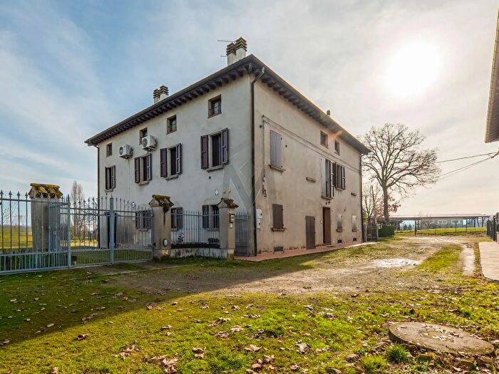Casa con 12 locali in vendita in Domenico Sassi, Reggio Emilia