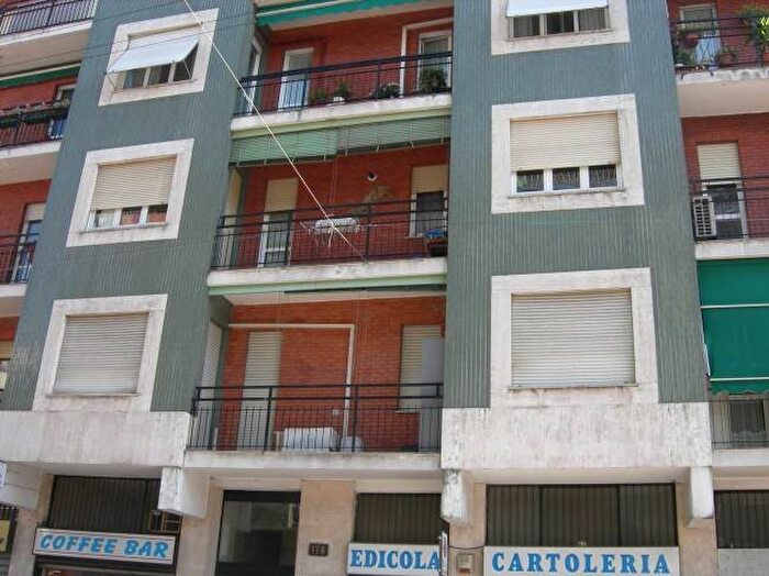 Appartamento bilocale in affitto in Via Padova, Cimiano, Milano
