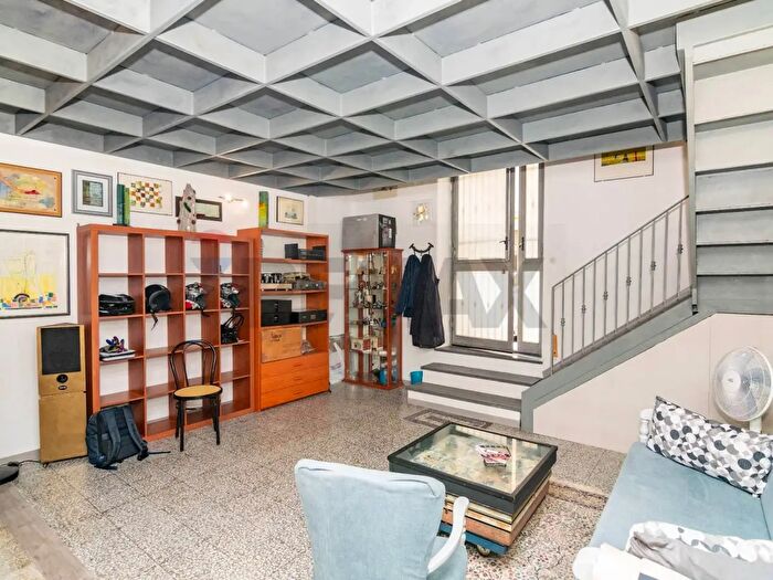 Appartamento quadrilocale in vendita in Via Padova, Catania