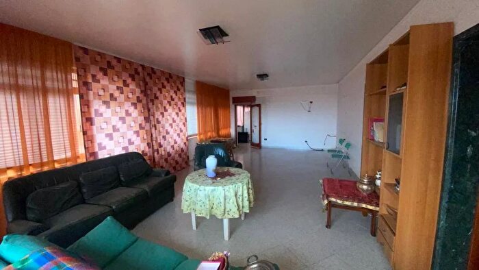 Appartamento quadrilocale in vendita in Via Rosolino Pilo Carini Palermo, Carini