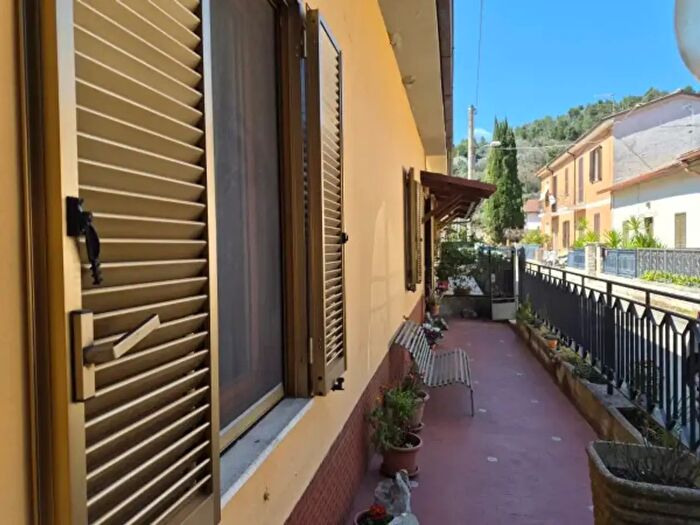 Casa trilocale in vendita in Via Trevi, Terni