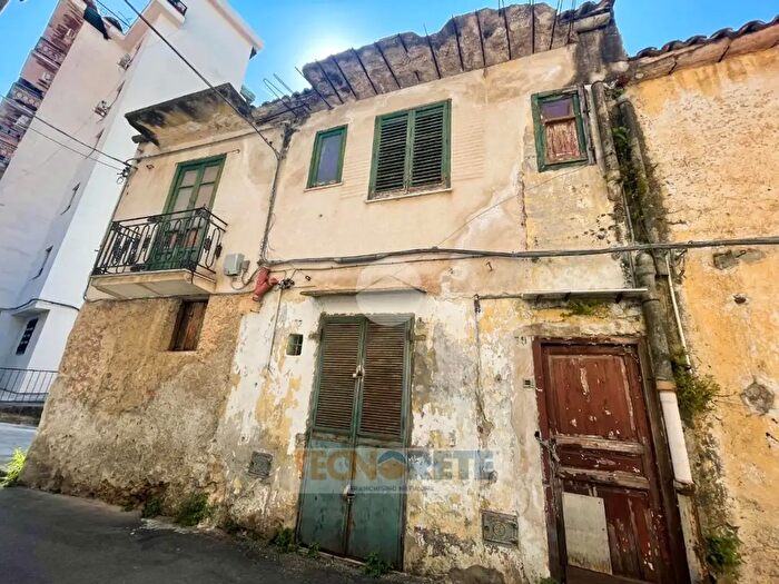 Appartamento bilocale in vendita in Via della Repubblica, Monreale