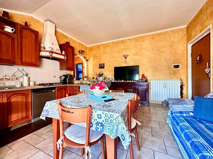 Appartamento trilocale in vendita in Via Leonardo da Vinci, Condove