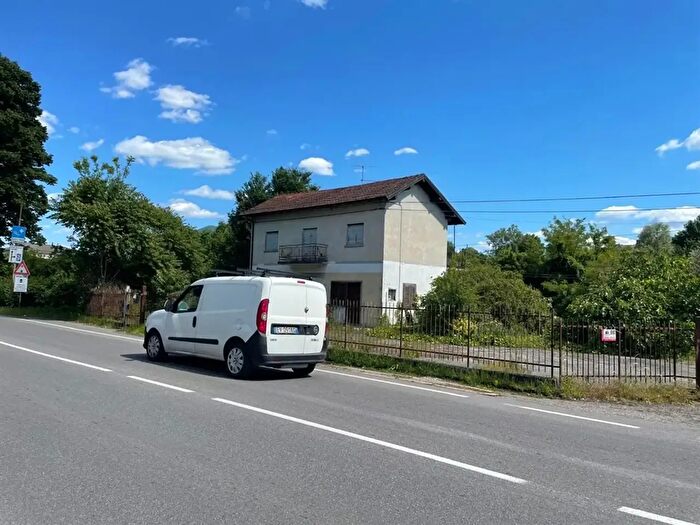 Case in Vendita e in Affitto - 3