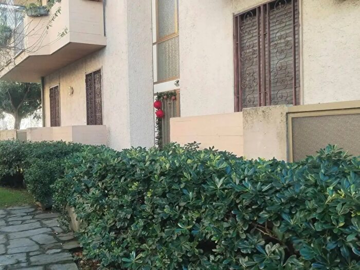 Appartamento con 5 locali in vendita in Massa