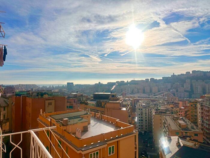 Appartamento quadrilocale in affitto in Via Bracelli, Castelletto, Genova