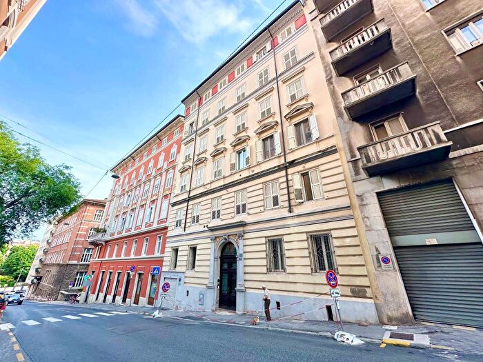 Appartamento bilocale in affitto in Via Commerciale, Roiano, Trieste