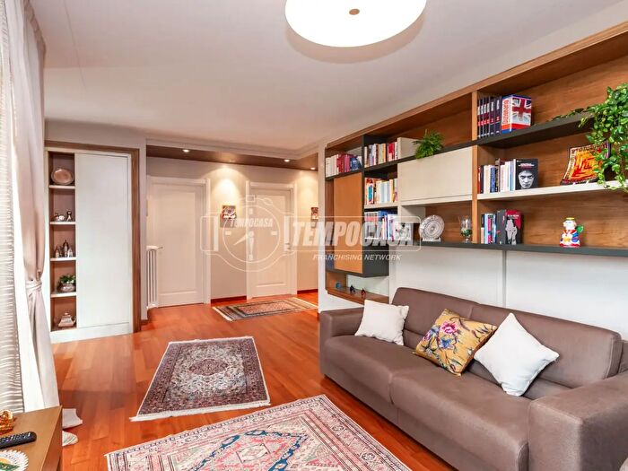 Appartamento con 5 locali in vendita in Via Giovanni Giolitti, Savigliano