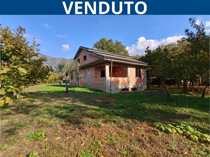 Casa con 5 locali in vendita in Via Donnico a, Serino