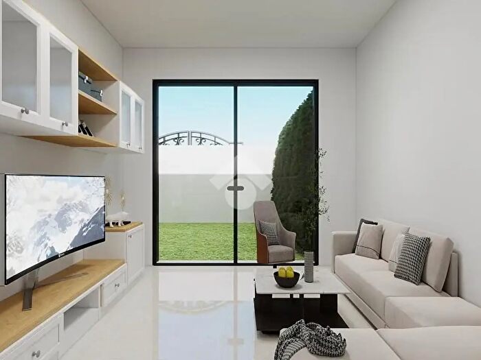 Appartamento con 10 locali in vendita in Via Luigi Tarricone, Nardo