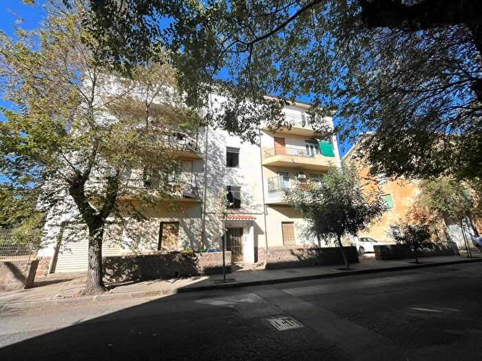 Appartamento trilocale in vendita in Via Campania, Nuoro