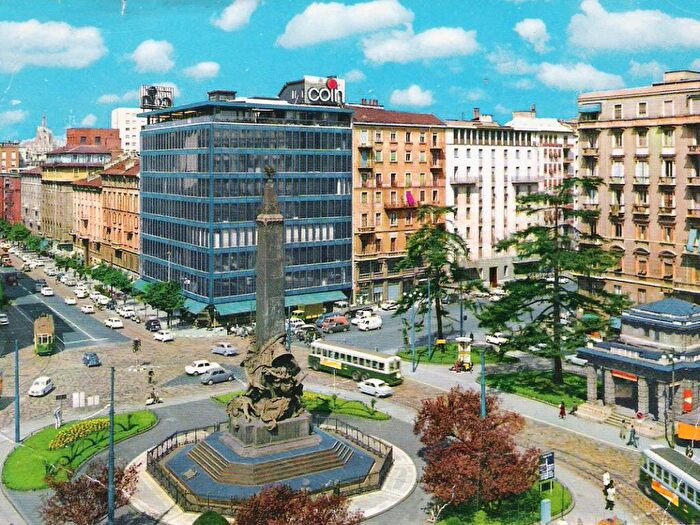 Appartamento trilocale in affitto in Porta Romana Medaglie d'Oro, Milano