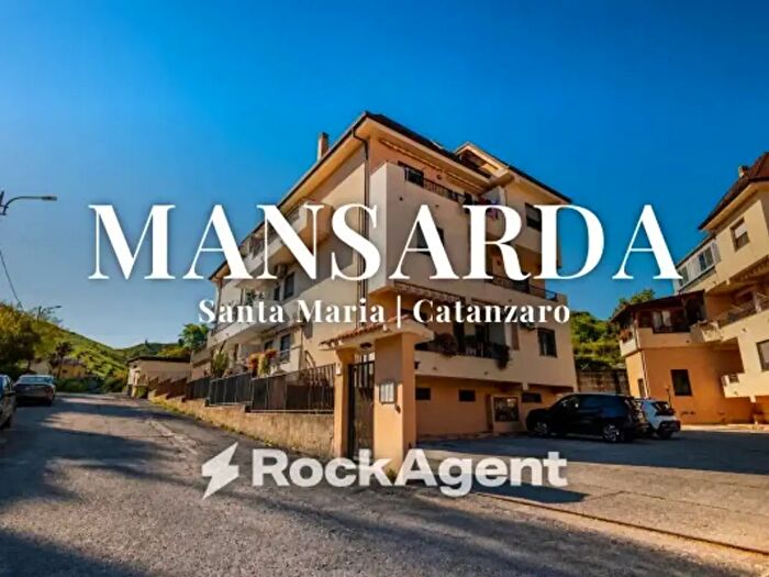 Casa quadrilocale in vendita in Via Benedetto Musolino, Catanzaro