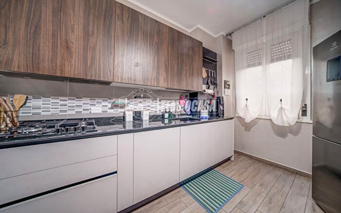 Appartamento trilocale in vendita in Via per Casorate d, Cardano Al Campo