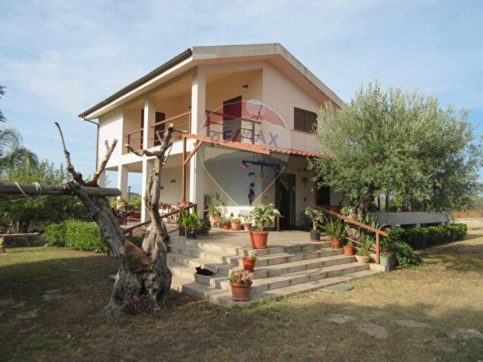 Casa con 5 locali in vendita in Villasmundo Strada Provinciale, Melilli