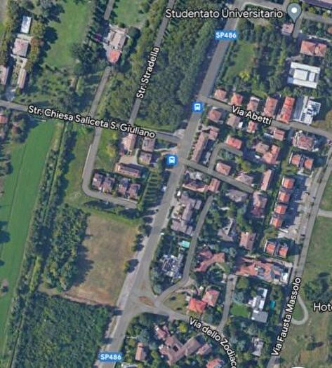 Casa con 6 locali in vendita in Via Pietro Giardini, Modena