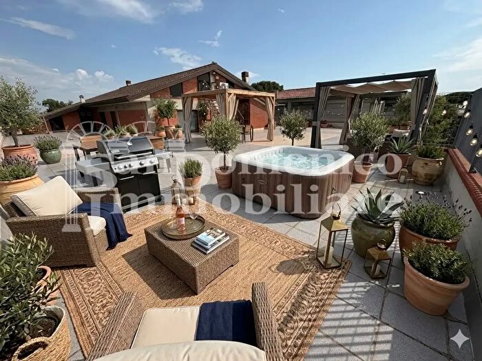 Casa con 6 locali in vendita in Pisa