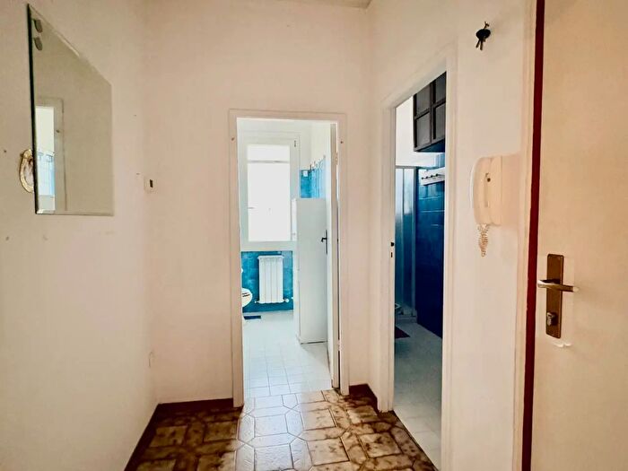 Appartamento trilocale in vendita in Via San Pietro, Montemarciano