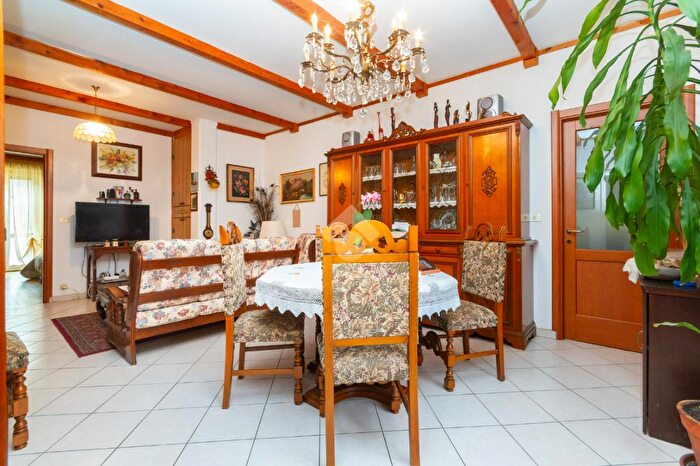 Appartamento quadrilocale in vendita in Via Pralafera, Luserna San Giovanni