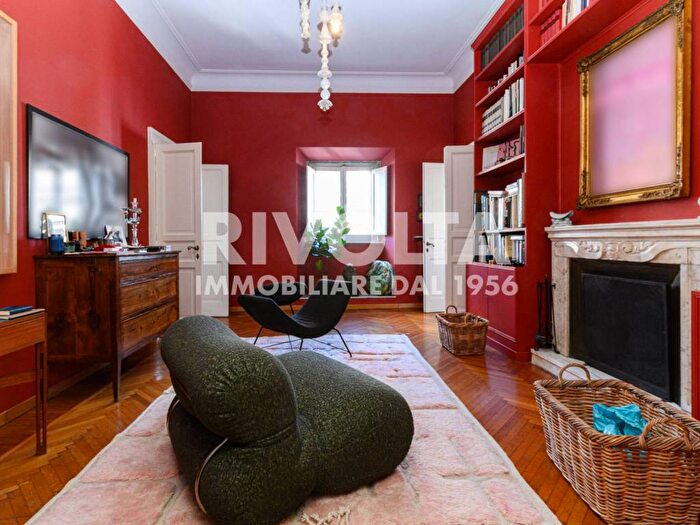 Appartamento con 6 locali in affitto in Via di Monserrato, Via Giulia, Roma