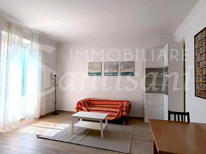 Appartamento quadrilocale in affitto in Via Atto Vannucci, Firenze