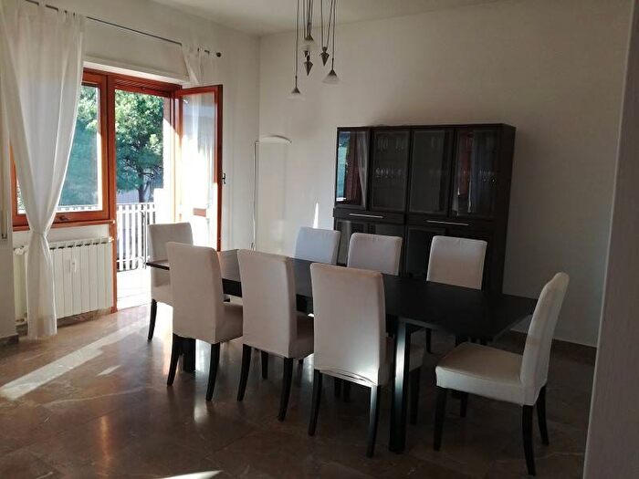 Appartamento quadrilocale in affitto in Via dei Faggella, Aurelio Val Cannuta, Roma