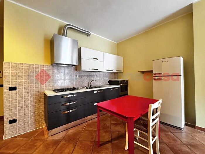 Appartamento bilocale in vendita in Via Roma, Paruzzaro