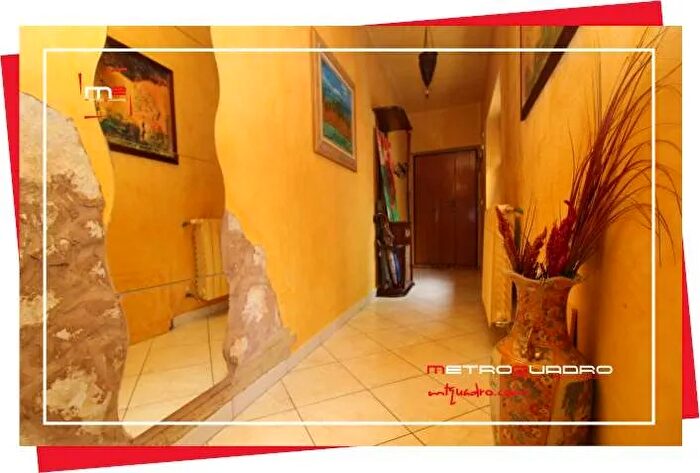 Appartamento con 5 locali in vendita in Tito