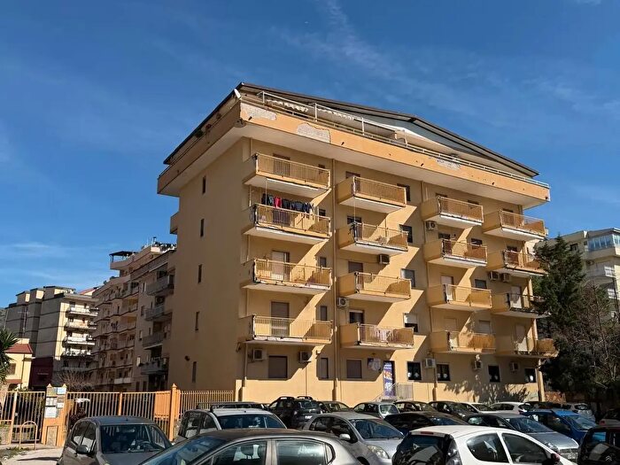 Appartamento con 5 locali in vendita in Via Paolo Baratta, Battipaglia