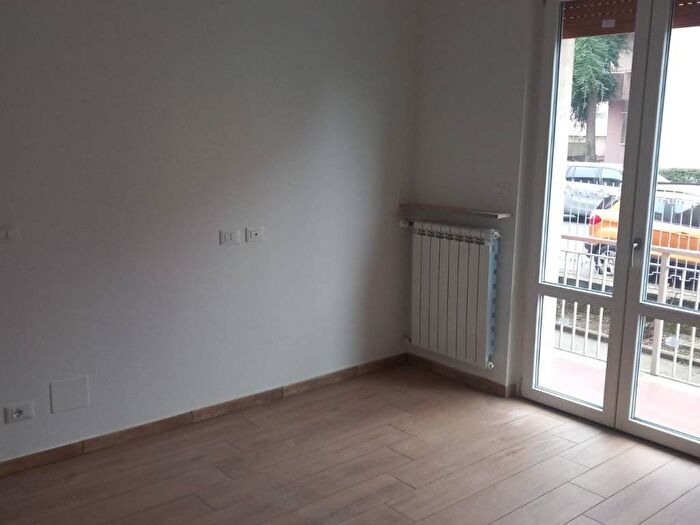 Appartamento trilocale in affitto in Via Olona, Cristo Re, Cremona