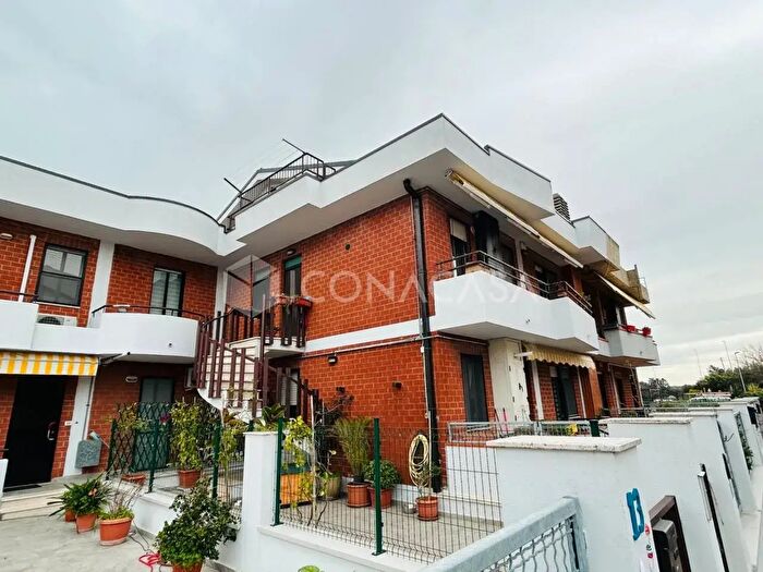 Appartamento quadrilocale in vendita in Via dei Gerani, Termoli