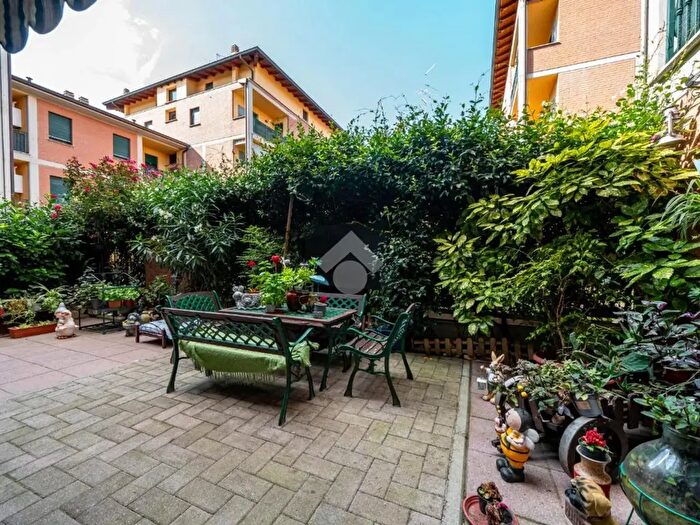 Casa con 5 locali in vendita in Via Perugino, Reggio Emilia