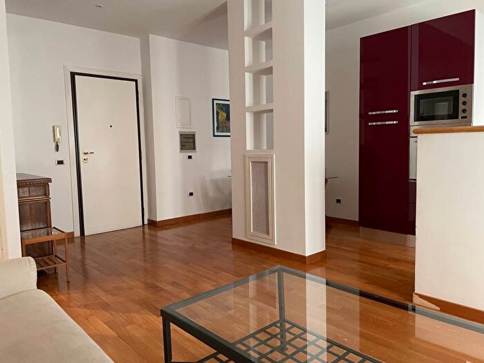 Appartamento bilocale in affitto in Piazza Vescovio, Africano Villa Chigi, Roma