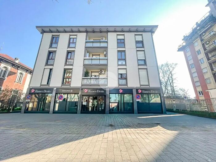 Appartamento trilocale in vendita in Viale G Matteotti, Cusano Milanino