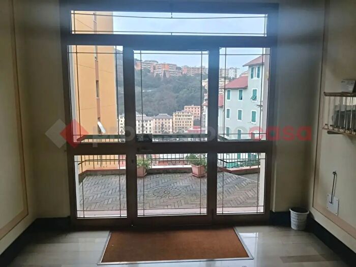Appartamento bilocale in affitto in Via delle Ginestre, Genova
