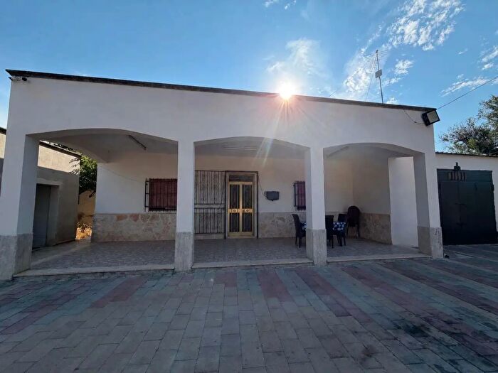 Casa bilocale in vendita in Contrada Salinari, Francavilla Fontana