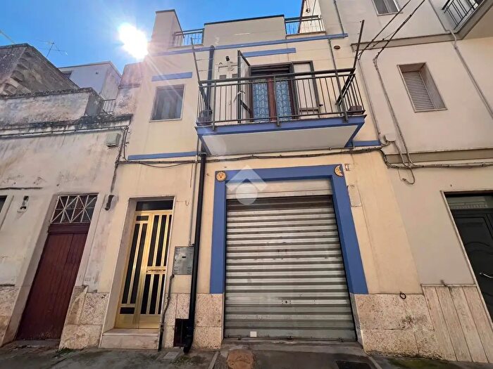 Casa con 5 locali in vendita in Via Chieti, Altamura