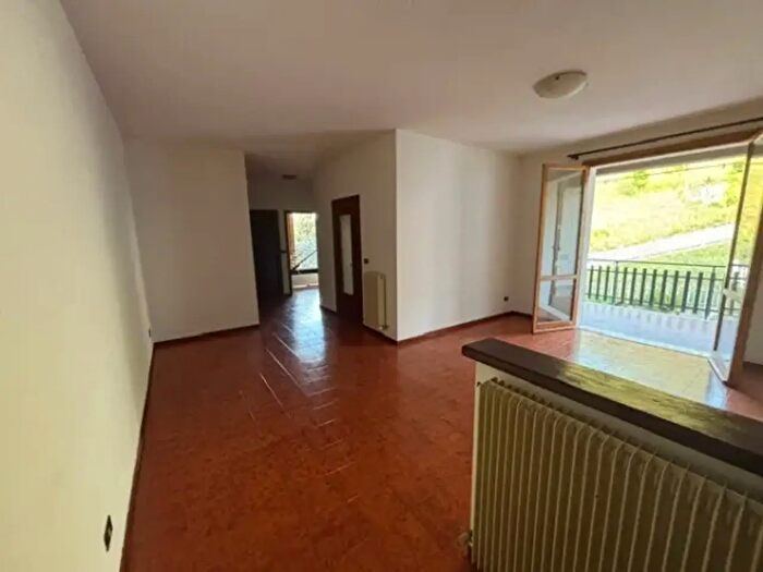 Appartamento quadrilocale in vendita in Castelnovo Ne' Monti