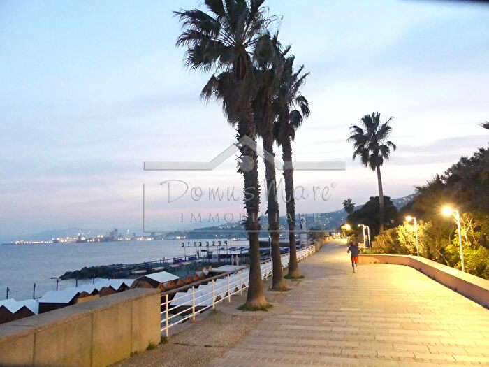 Appartamento con 11 locali in vendita in Albisola Superiore