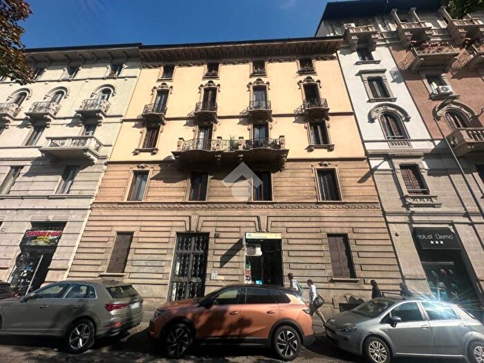 Appartamento monolocale in affitto in Via tonale, Centrale, Milano