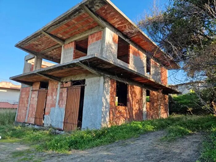 Casa in vendita in Barcellona Pozzo Di Gotto