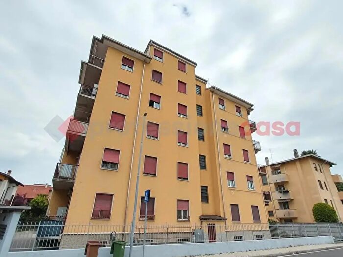Appartamento bilocale in vendita in Via Ciro Menotti, Legnano