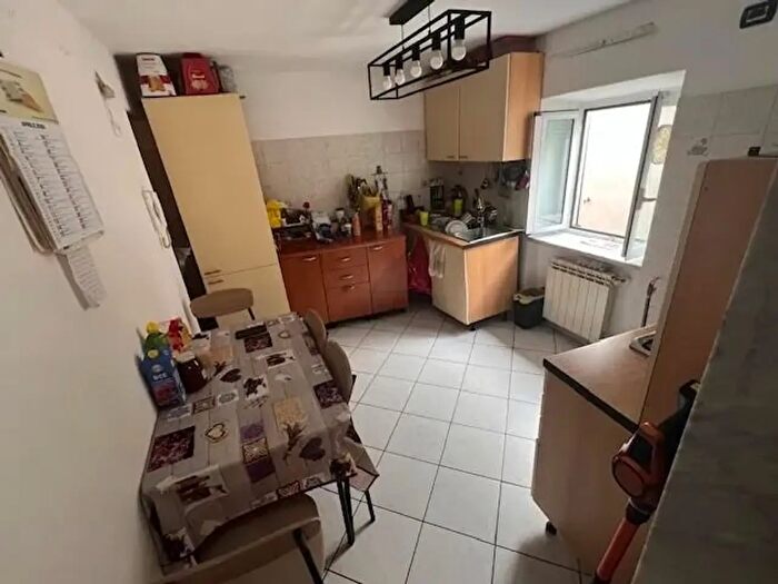 Appartamento con 5 locali in vendita in a Carlo Pisacane, Carrara