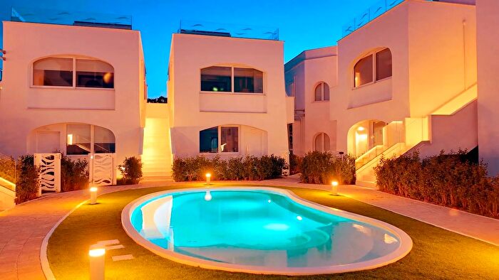 Appartamento quadrilocale in vendita in Via Litoranea Complesso Costa Conero, Numana