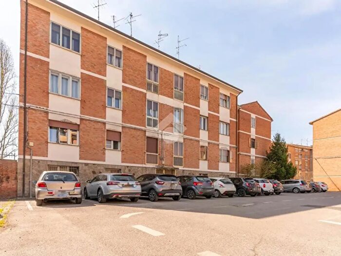 Appartamento trilocale in vendita in Via Goretti, Ferrara