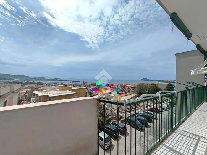 Appartamento quadrilocale in vendita in Traversa I Via Virgilio, Pozzuoli