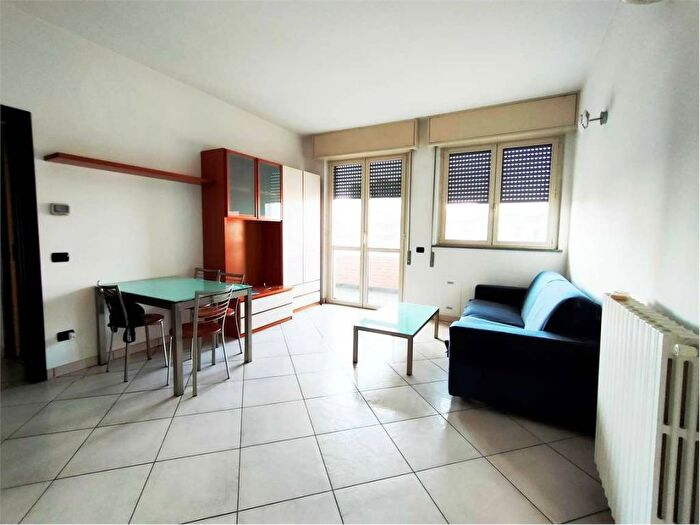 Appartamento bilocale in affitto in Via Fracastoro, Ponte Nuovo, Milano