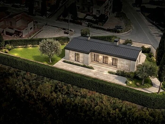 Casa con 5 locali in vendita in Colle di Val d'Elsa Si, Colle Di Val D'Elsa
